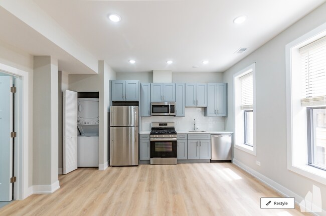 Building Photo - 437 W Belden Ave Unit 428-438-05 Rental