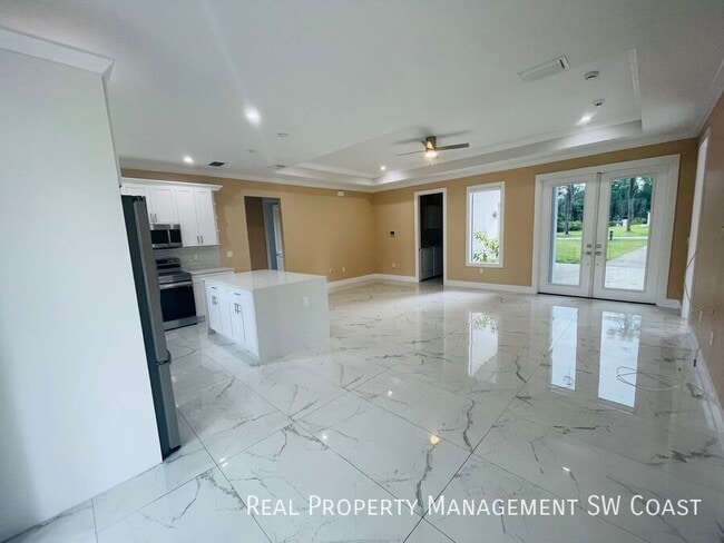 Photo - 4267 4th Ave SE