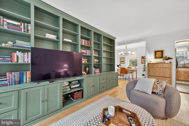 Photo - 3811 39th St NW Unidad D88