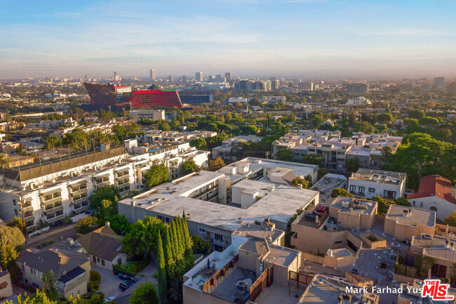 Photo - 9005 Cynthia St Unidad 103