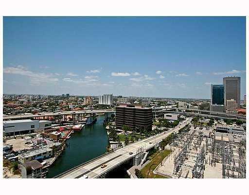 Photo - 185 SW 7th St Unit 3105