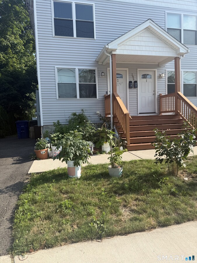 Photo - 196 Ohio Ave