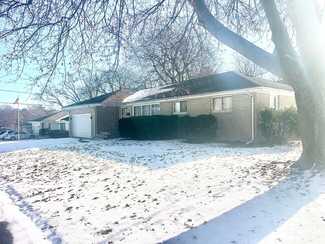 Photo - 3303 Greenwood Ave