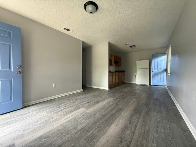 Photo - 3608 Hicky St