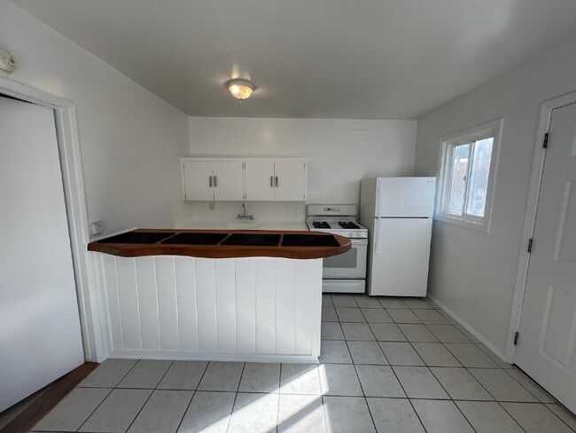 Photo - 1132 Dover Ln Unidad A