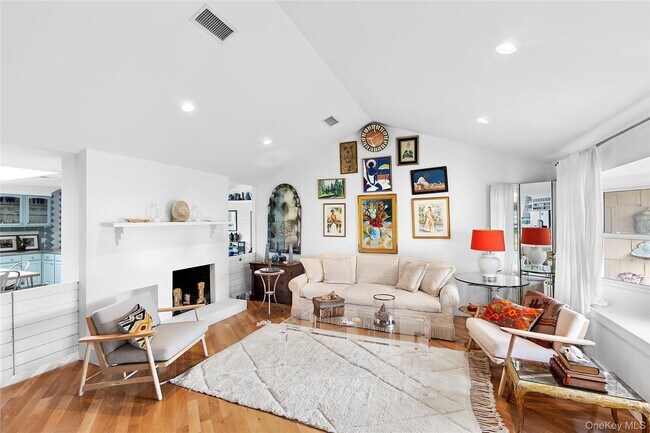 Photo - 38 Liberty St