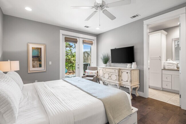 Photo - 4923 E County Hwy 30A