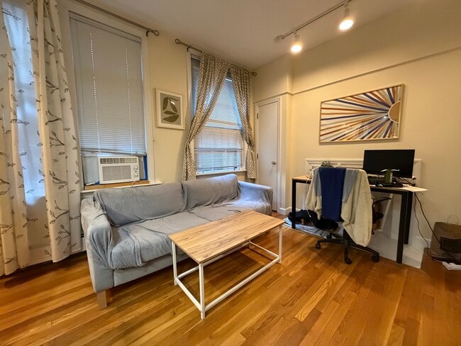 Photo - 13 S Russell St Unit 3