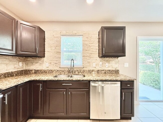 Photo - 3824 Exeter Ln