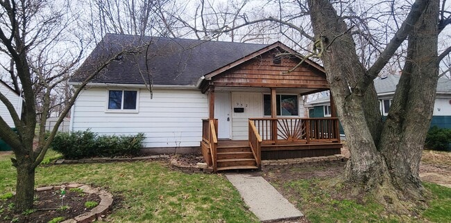 Building Photo - 952 Hunter Ave