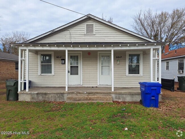 Building Photo - 604 Hudson St Rental