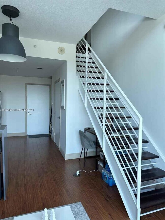 Photo - 60 SW 13th St Unidad 3207