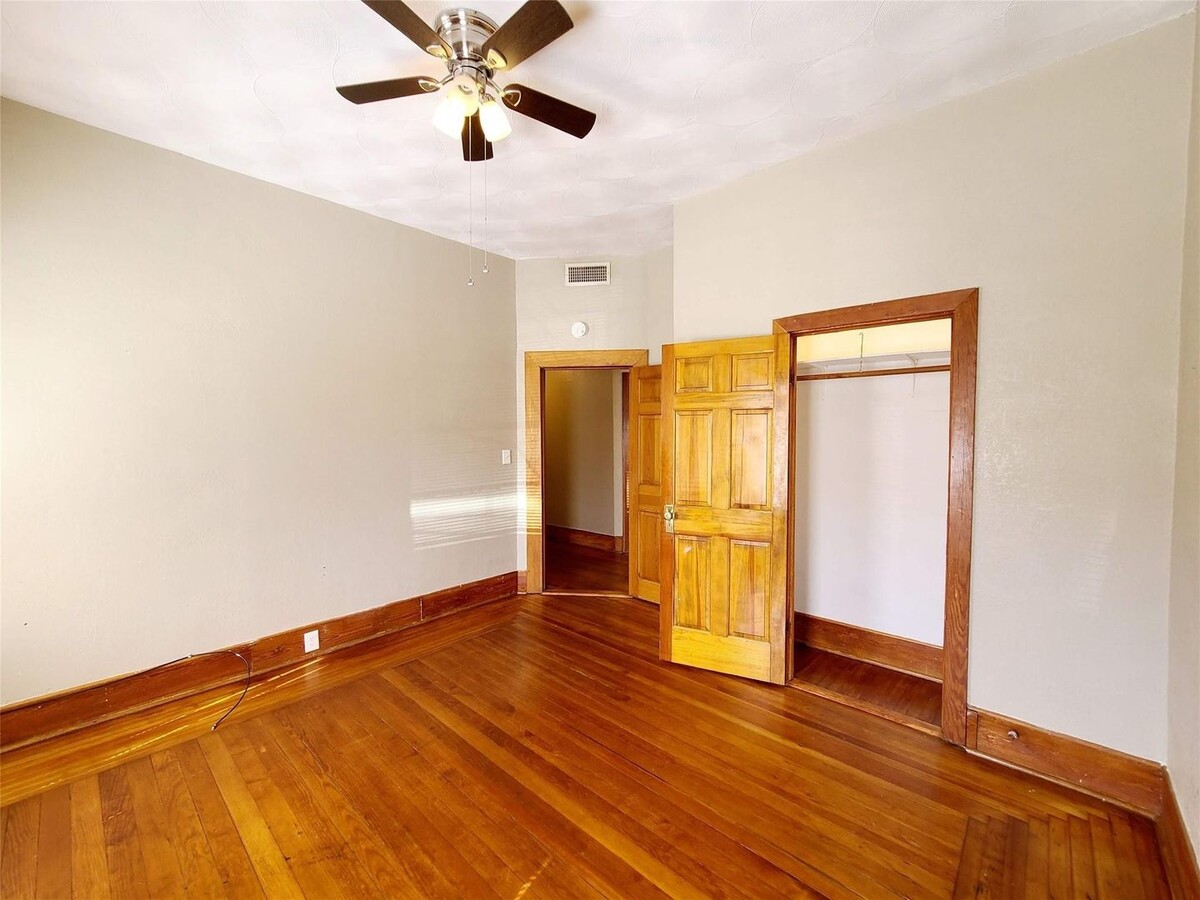 Photo - 2 Bedroom, 1 Bath in Munger Place!