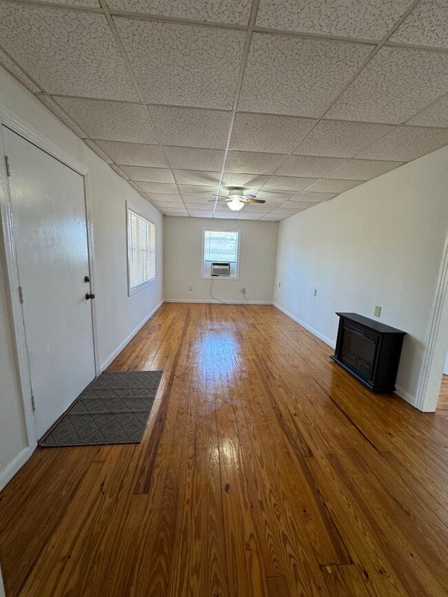 Photo - Spacious 2BR/1BA duplex
