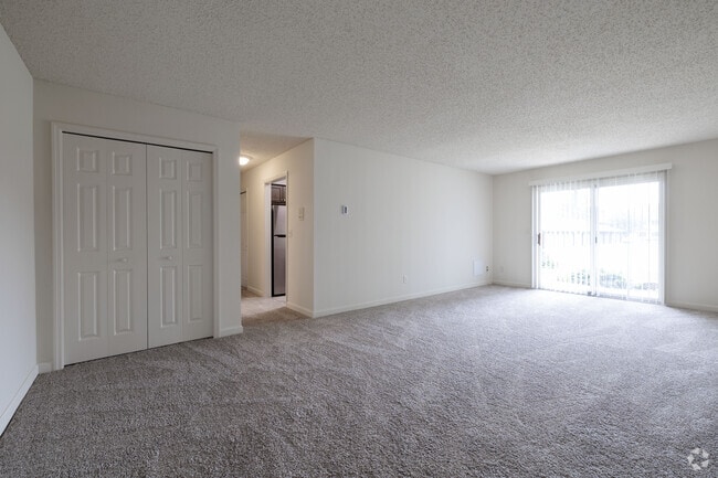 1 BR Living Room