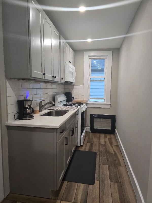 Photo - 25 Jaques Ave Unit Apt 3