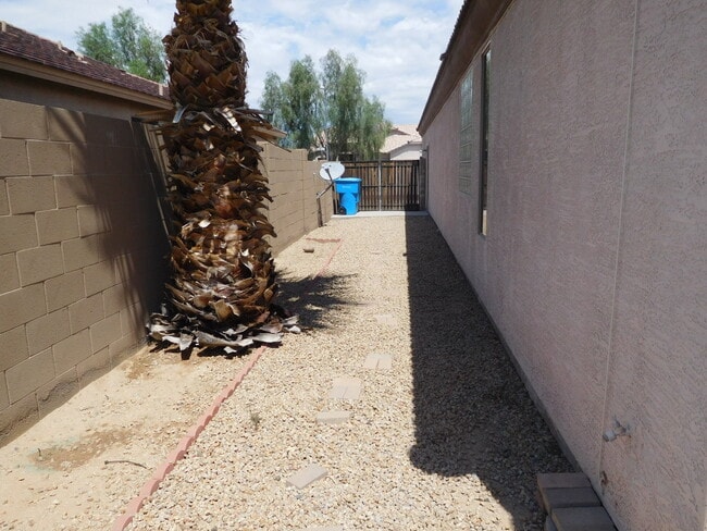 Photo - Lovely Single level with 4 Bed ,2 Bath and 3 Car Garage!