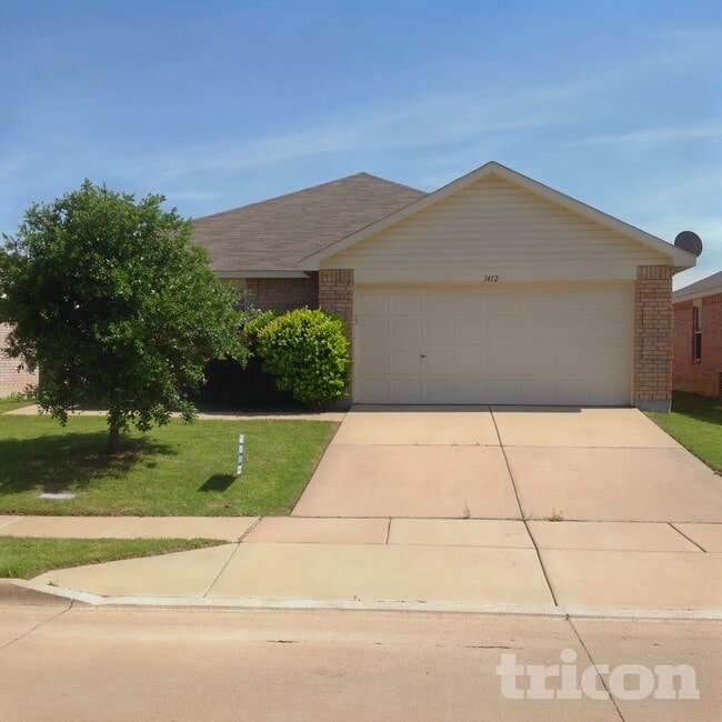 Building Photo - 1412 Royal Meadows Tr