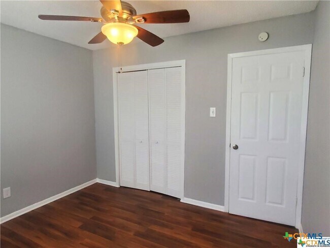 Photo - 1217 Craig St