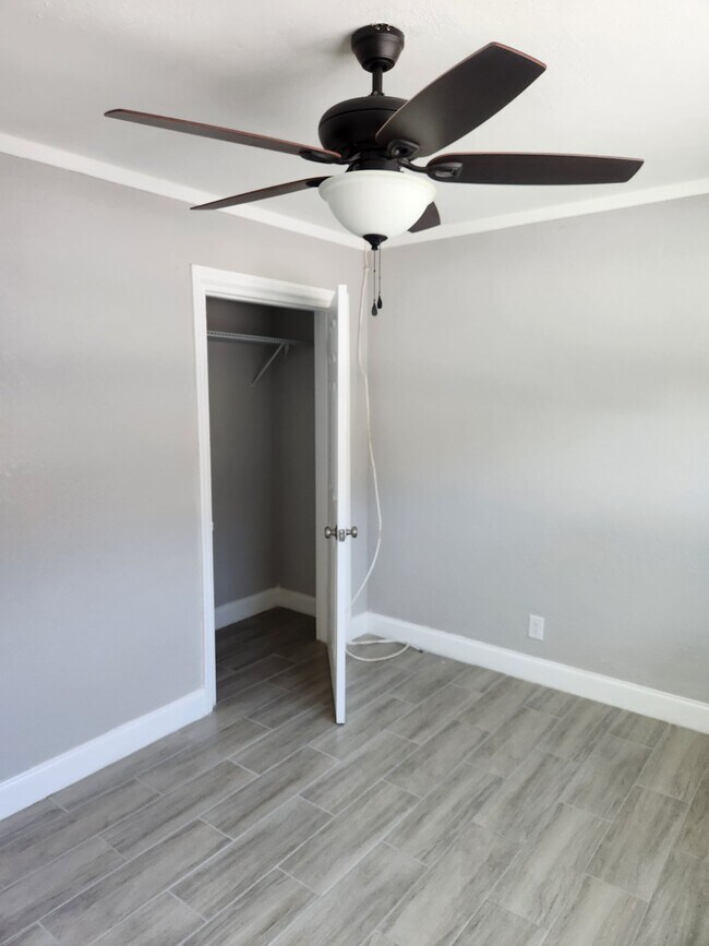 Photo - 1104 W Hall St Unit 1110