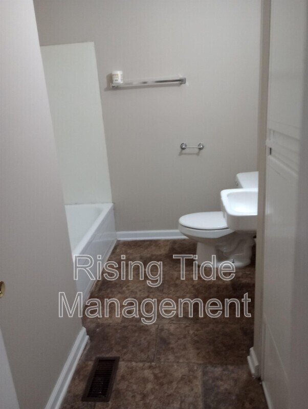 Photo - 1628 Brewster Rd