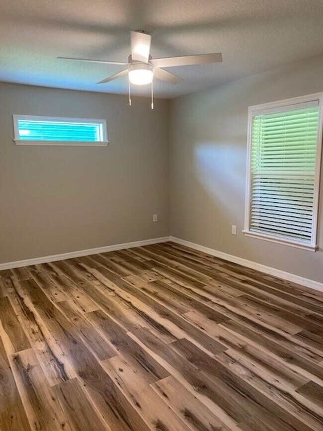 Photo - STUDENT HOUSING