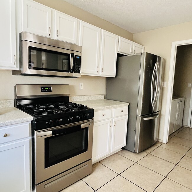 Building Photo - 2201 Sea Foam St NW