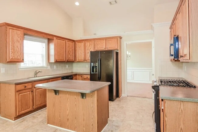 Photo - 1320 Martins Down Dr SE