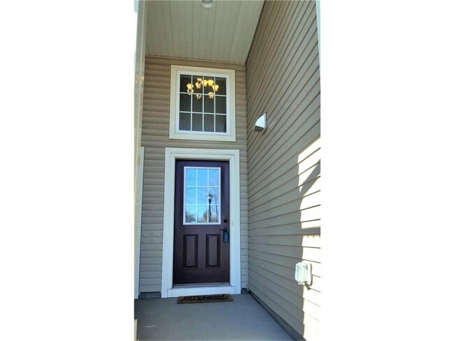 Photo - 11898 Emery Village Dr N