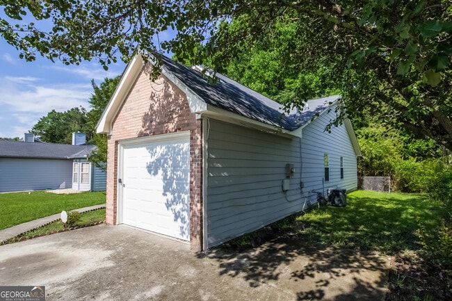 Photo - 8057 Fieldstream Way