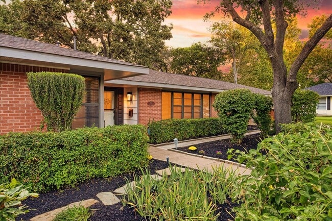 Photo - 524 N Wharton St