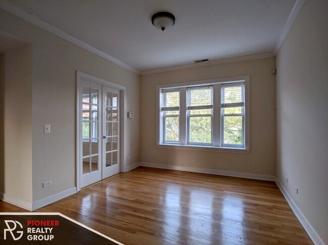 Building Photo - 3240 N Clifton Ave