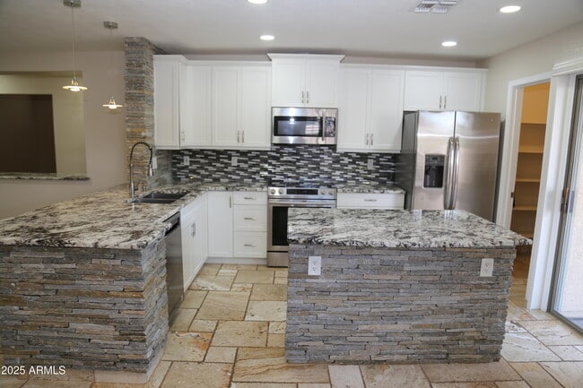 Photo - 1108 E Pinto Dr