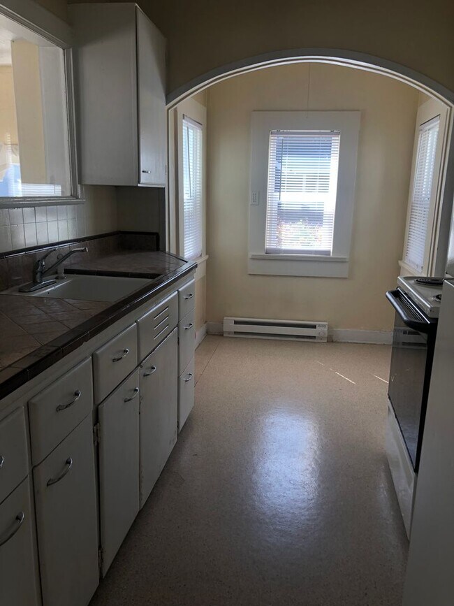 Photo - 1032-1038 Woodrow Ln Unidad 1032