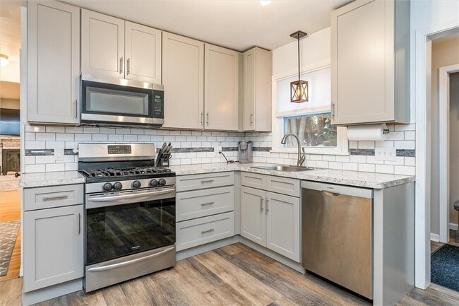 Photo - 46 Country Ln