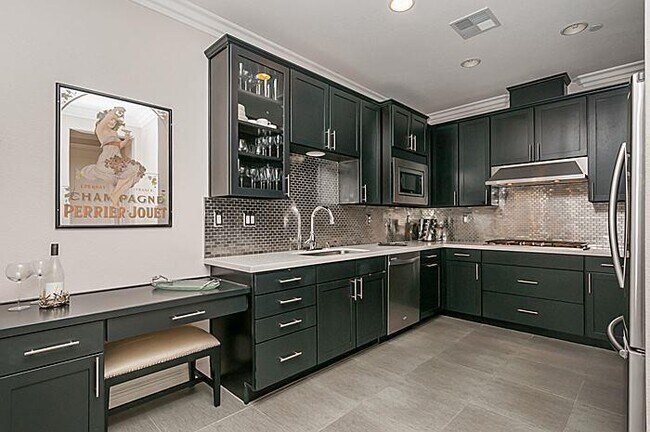 Photo - 635 True Wind Way