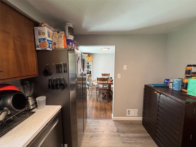 Photo - 4520 Marshall Dr W