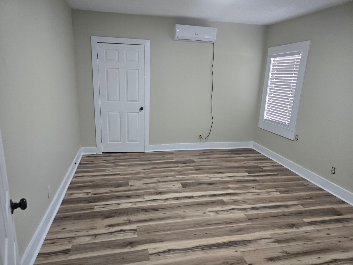 Photo - 614 Fairview Ave Unit 7