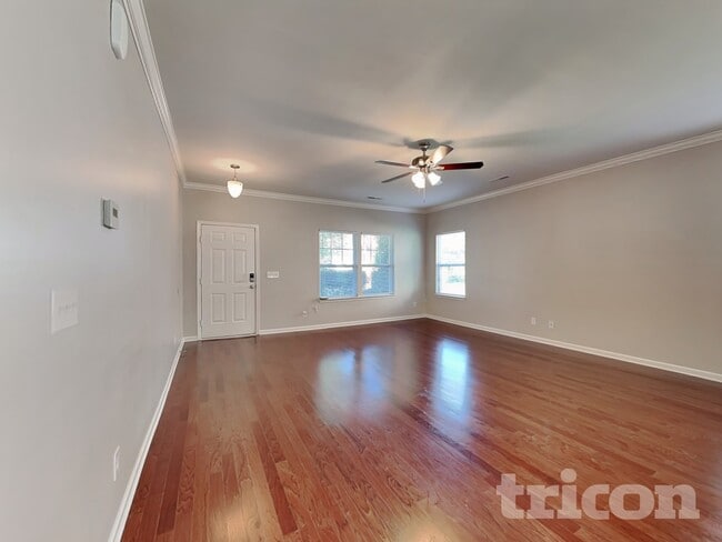112 Tilton Dr