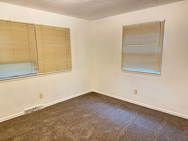 Photo - Extremely sharp, clean and roomy 2 BR Dupl...