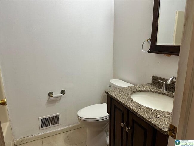 Photo - 235 Vista Dr