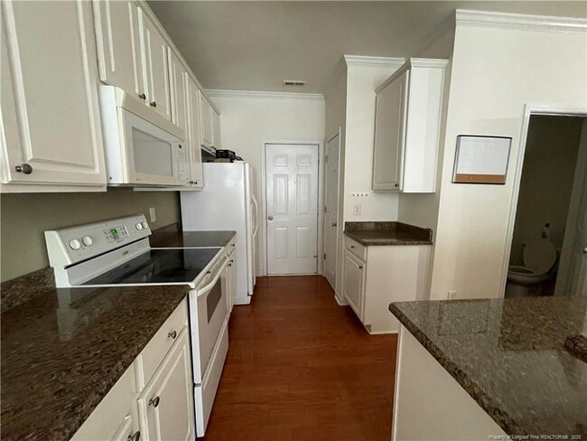 Photo - 1015 Goldmist Ln