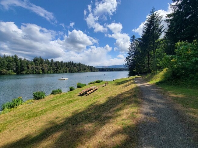 Photo - 18226 Big Fir Ct SE
