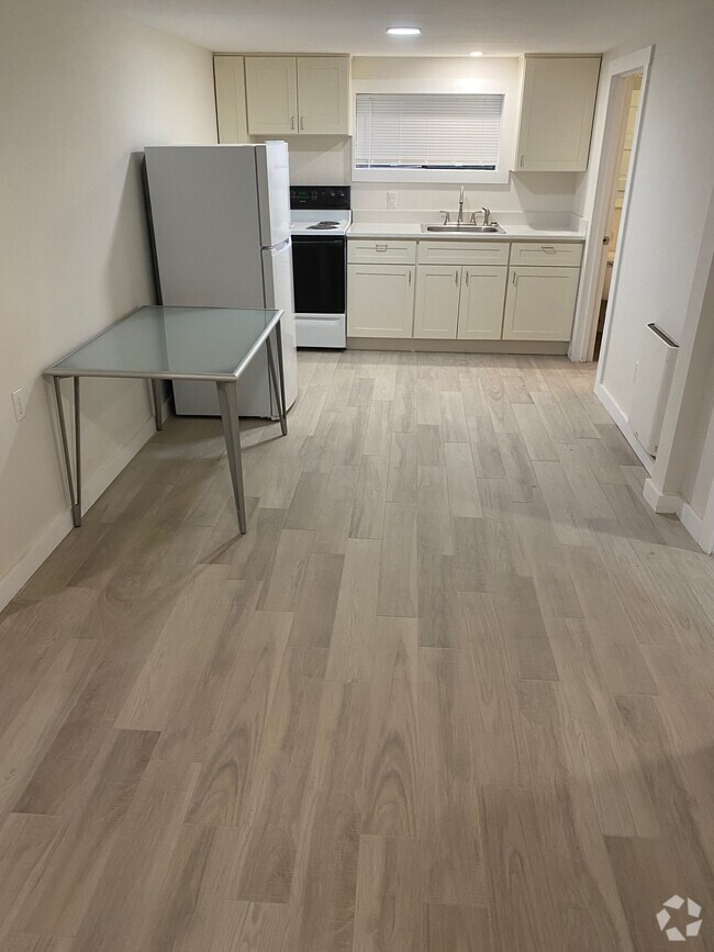 Building Photo - 336 NE 53rd St Unit B Rental