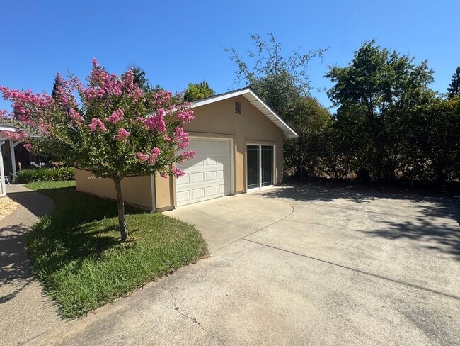 Photo - 2720 Larry Ln Unit 2720 #B