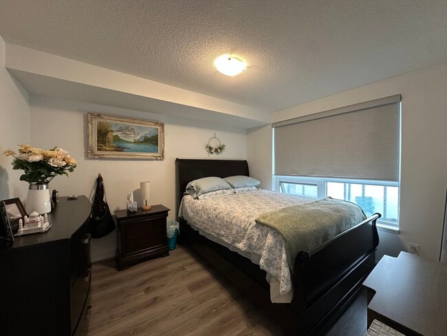 Photo - 801-1480 Bayly Street Pickering ON