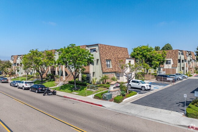 Entrada de la propiedad - Alva Gardens