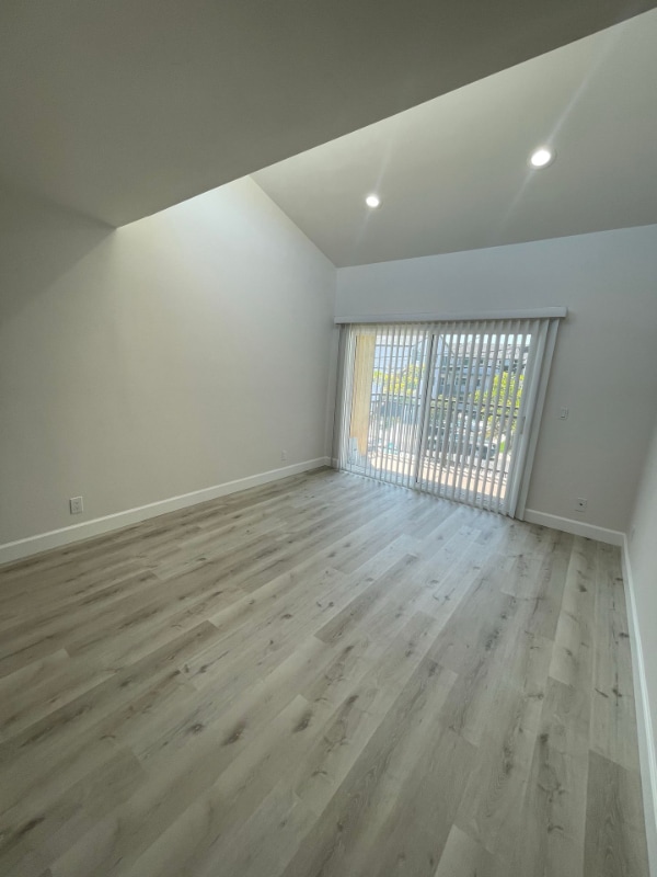 Photo - 2284 Dunlop St Unit 2287-03