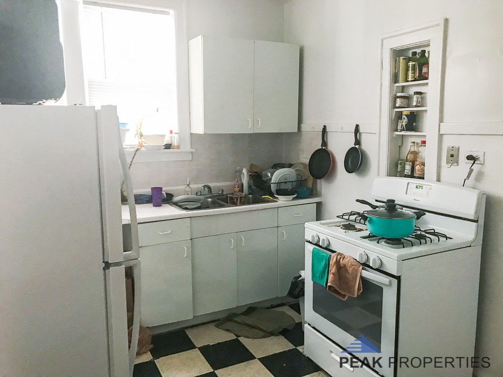 Photo - 2200-10 Sherman Ave.