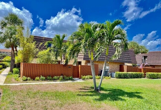 Photo - 1716 17th Ct